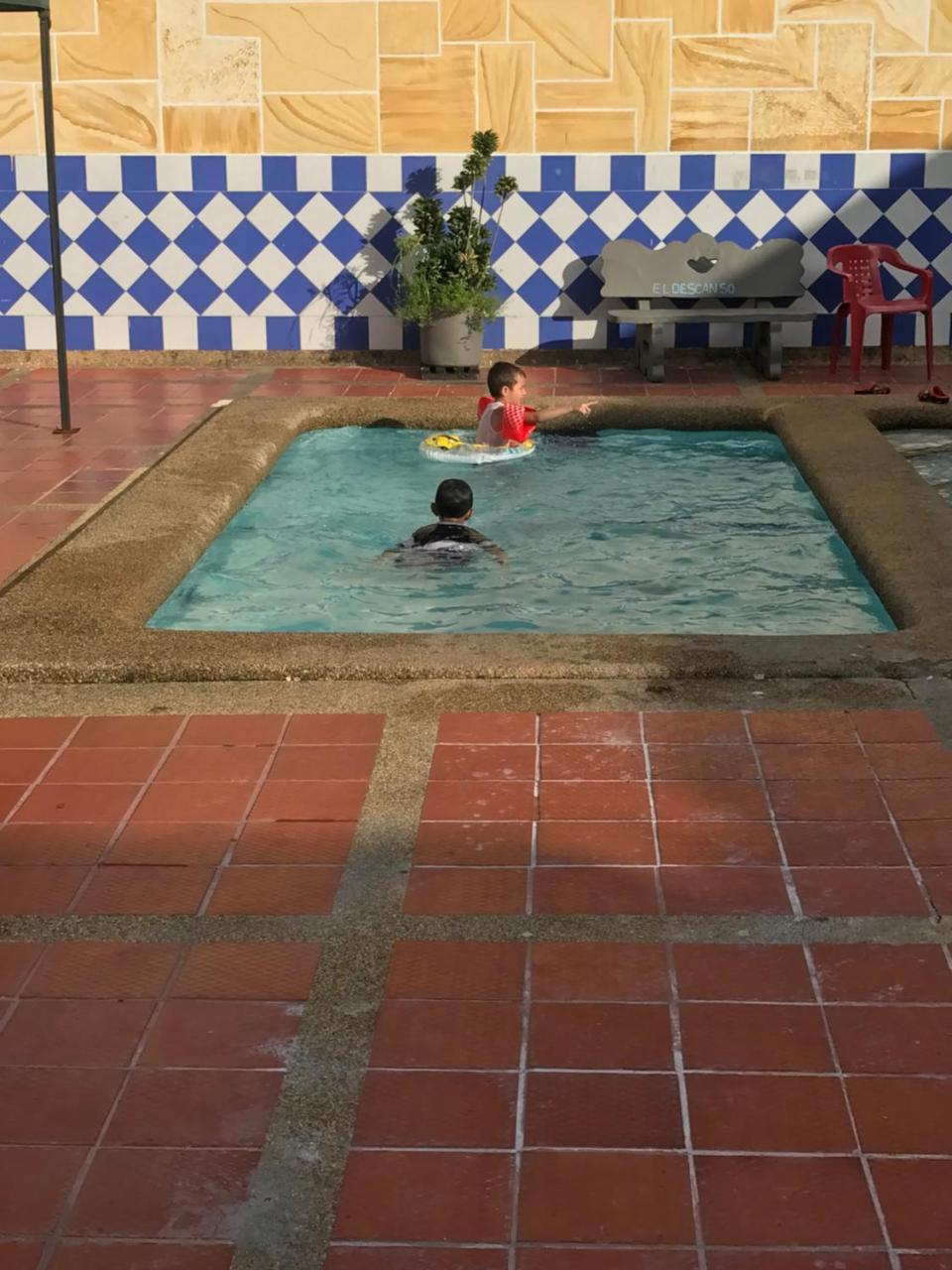 Hotel Y Balneario El Descanso Βιλιαβισένσιο Εξωτερικό φωτογραφία